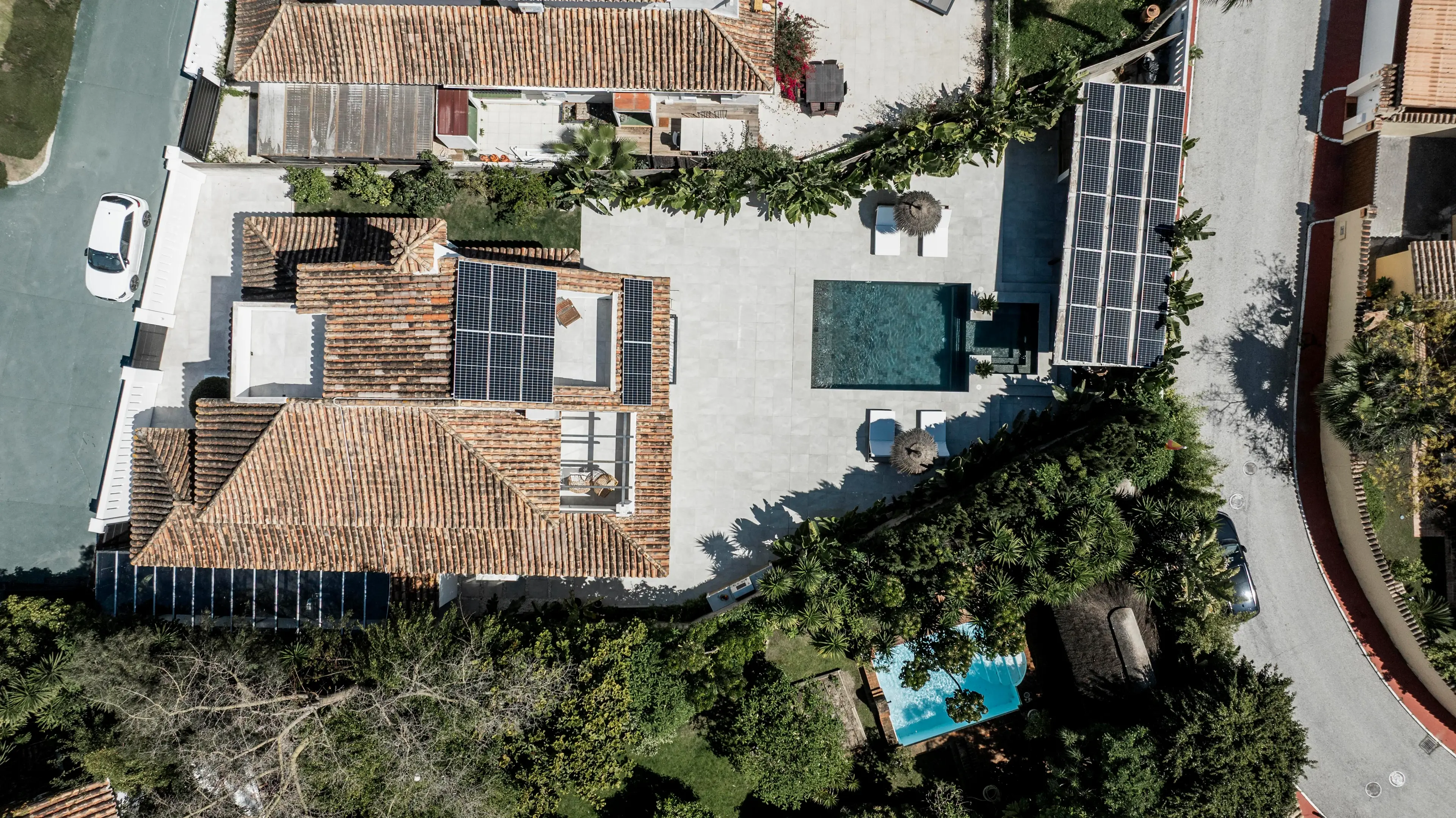 Buying a Renovated Villa in Marbella: What Should You Verify?
