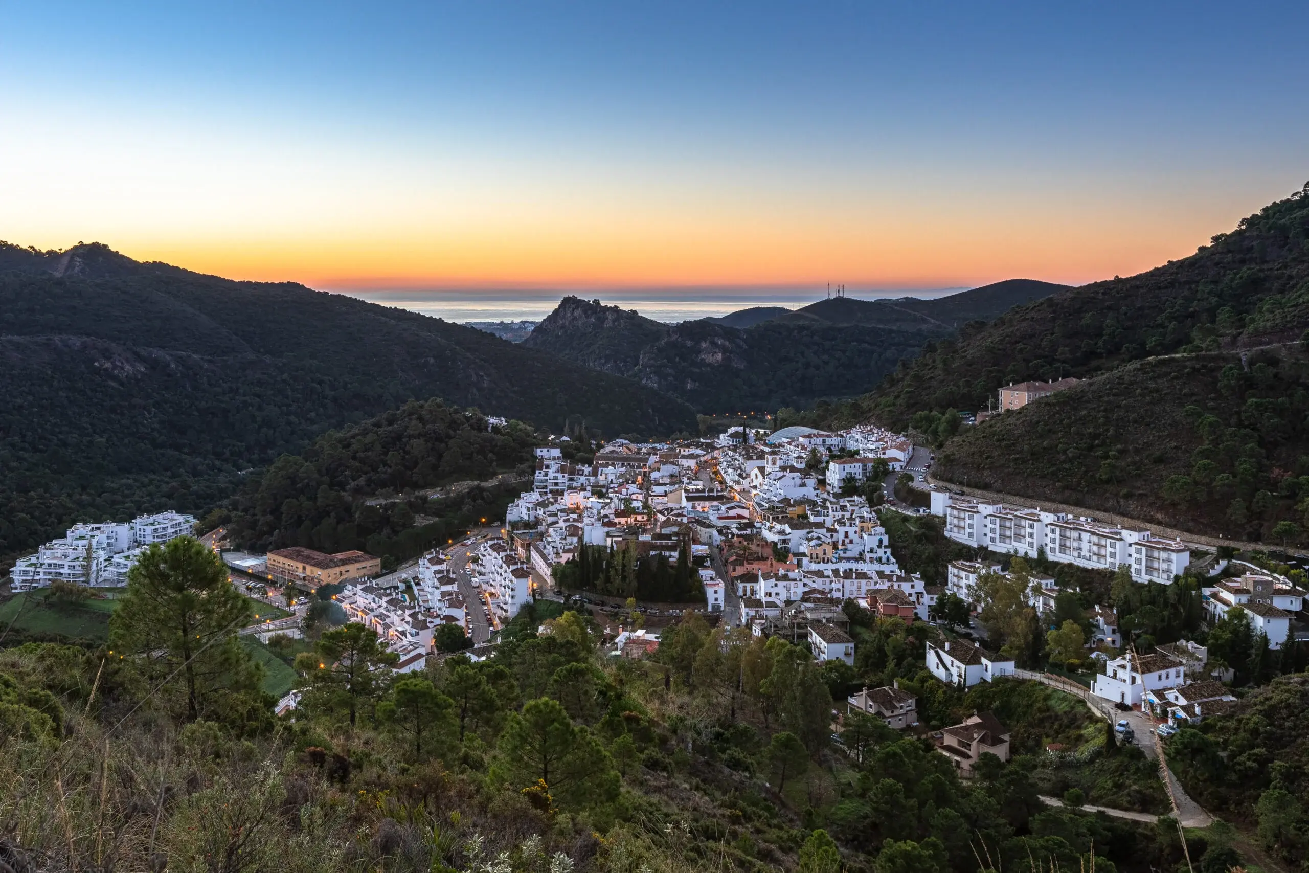 Benahavís Village Property Guide: Living in the Traditional Pueblo